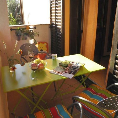 Apartment Suzy With Private Parking Fažana Esterno foto
